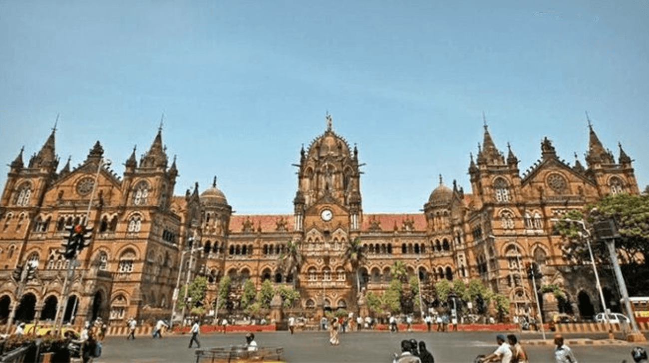 Digital Lounge at Mumbai Central Station